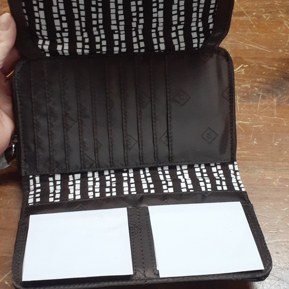 Vera Bradley wristlet wallet - Picture 4 of 6